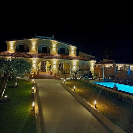 Villa Sunset B&B/Apartments Fontane Bianche Bagian luar foto