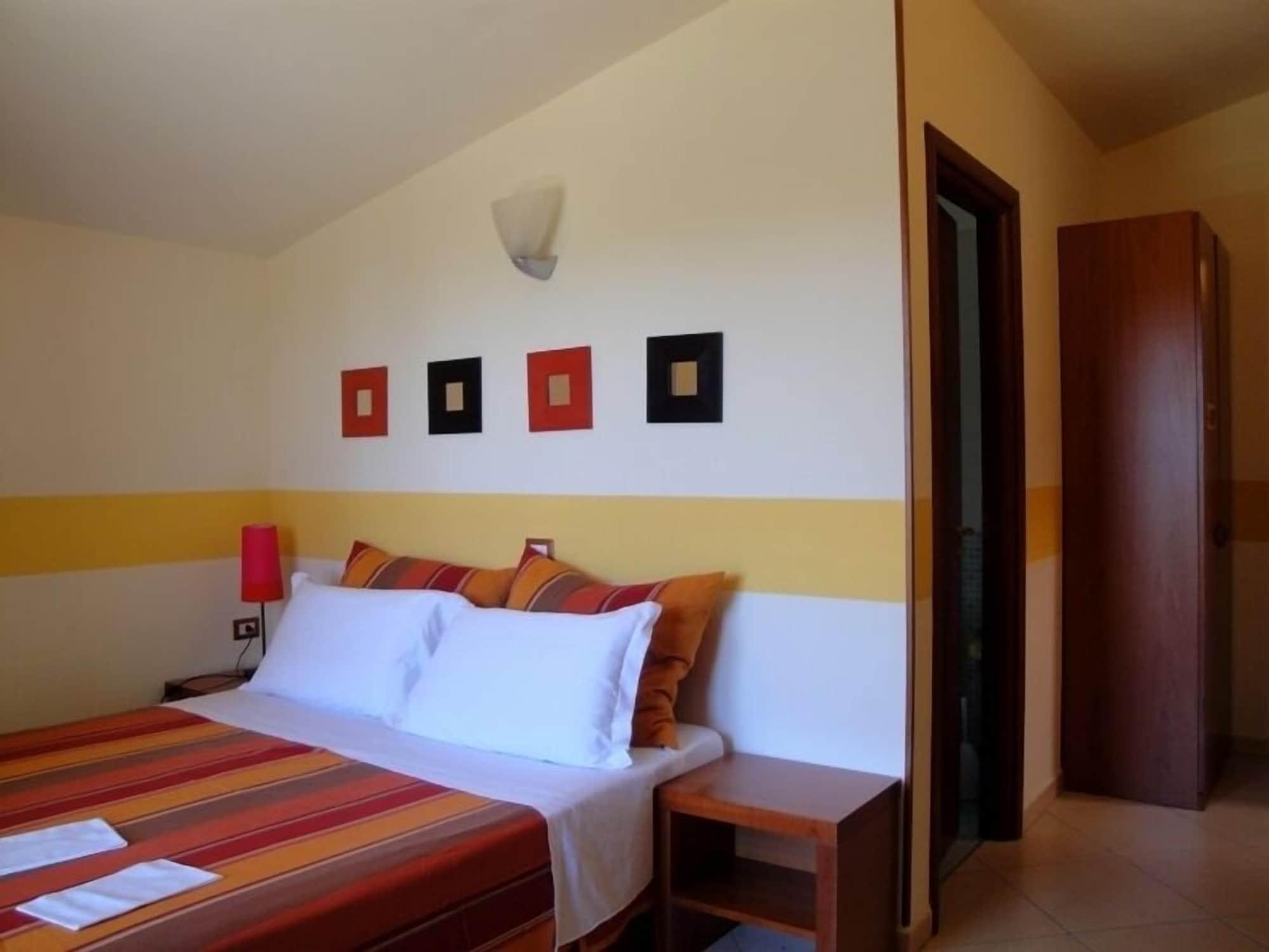 Villa Sunset B&B/Apartments Fontane Bianche Bagian luar foto