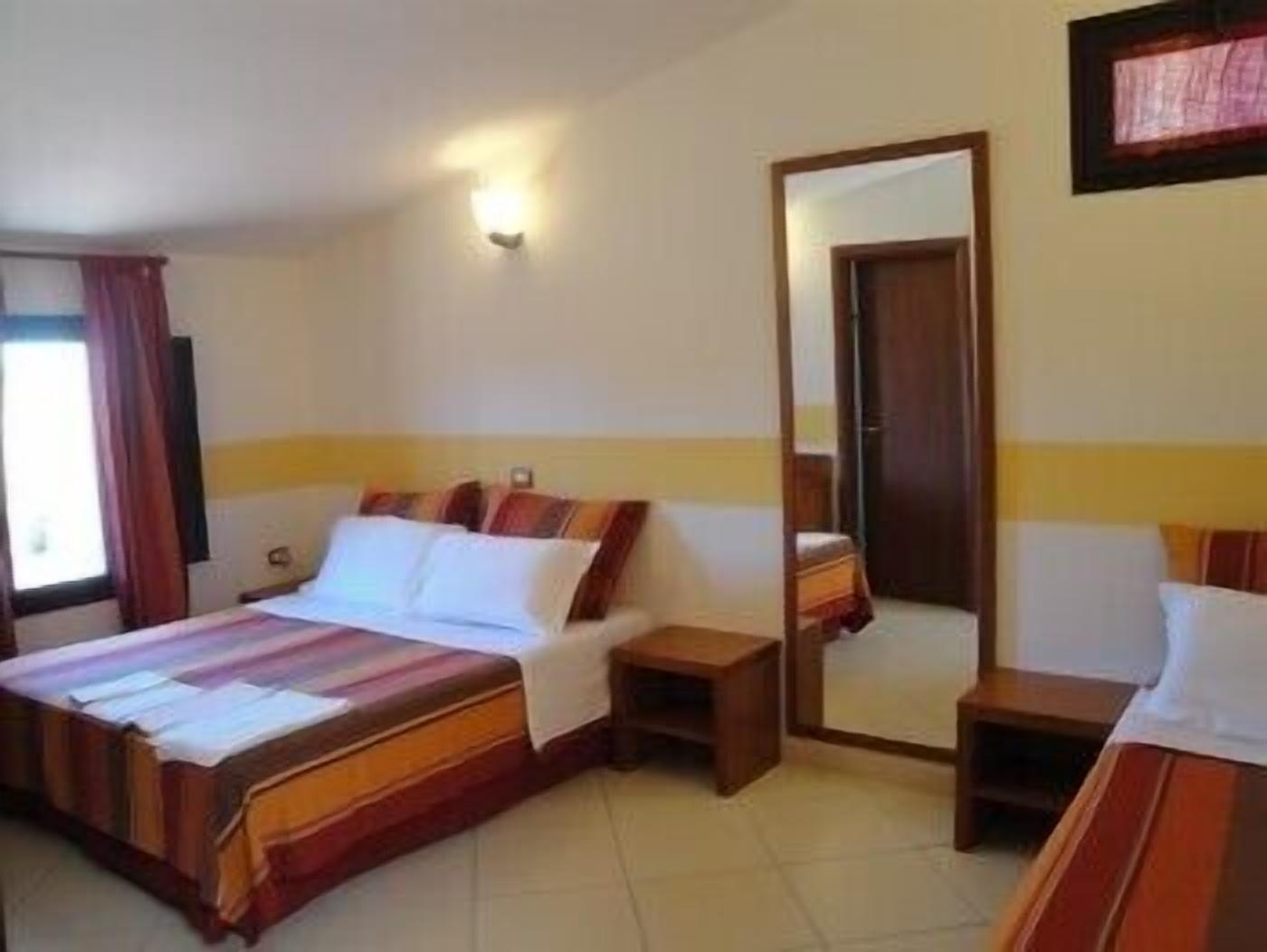Villa Sunset B&B/Apartments Fontane Bianche Bagian luar foto